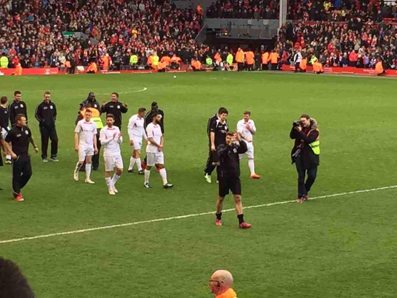 官方：拜仁中场帕利尼亚租借加盟热刺，含2500万欧买断条款