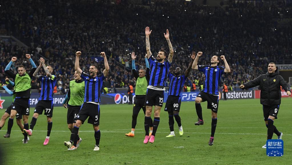 阿斯：阿隆索高压战术的每个方向都出现漏洞，并缺乏战术的稳固性