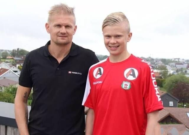 祝贺，足协推荐的谭杰、青苗联赛获亚足联草根足球特殊贡献奖（足协推荐的谭杰与青苗联赛荣获亚足联草根足球特殊贡献奖）