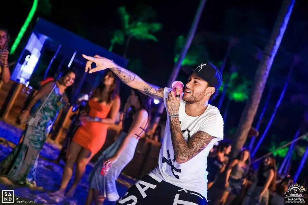 亚足联拒绝国安申请！球迷无缘亲见冠军奖杯，多位球员将告别工体