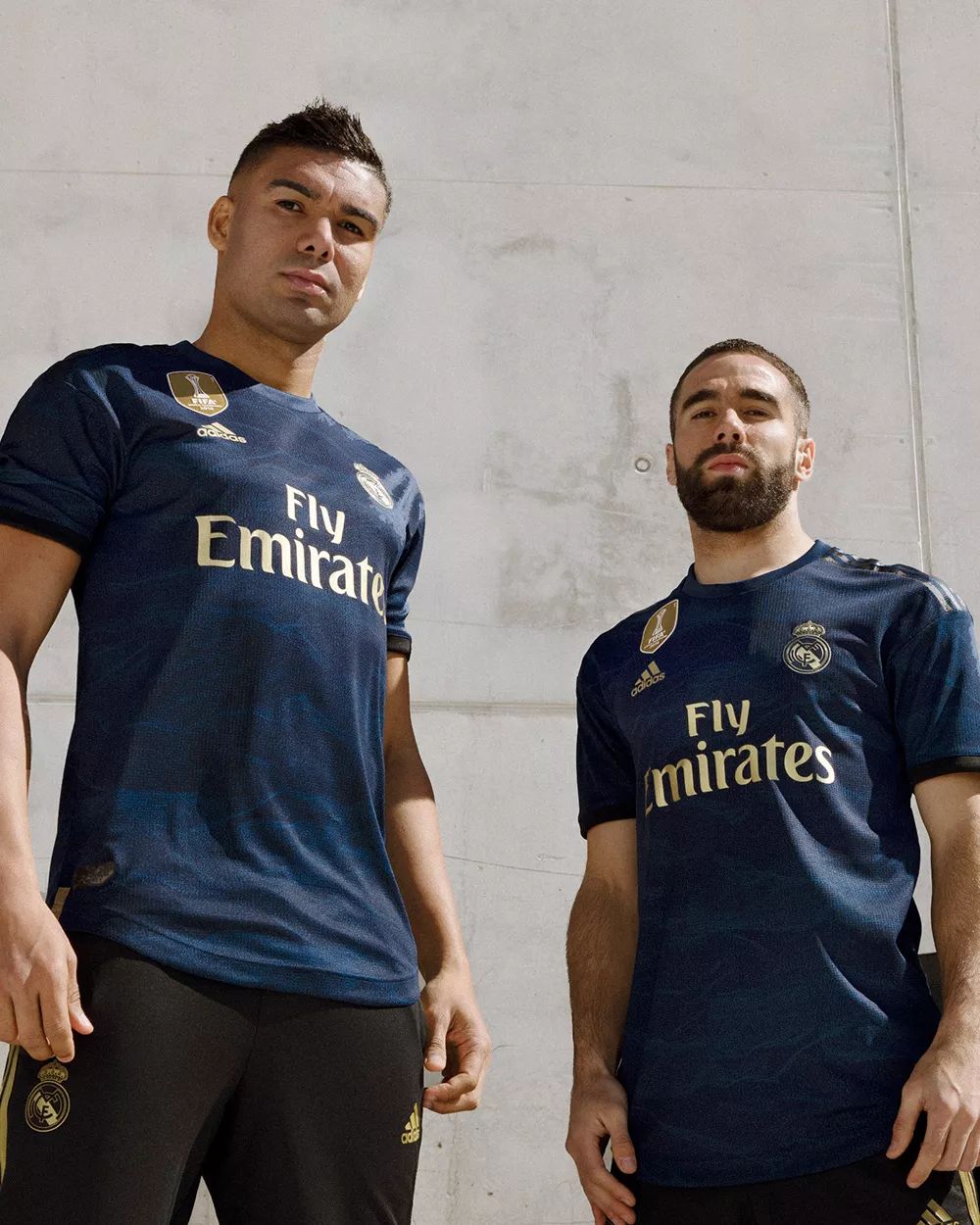 姆巴佩祝贺阿什拉夫当选非洲足球先生：爱你，你是非洲之王（姆巴佩祝贺阿什拉夫荣膺非洲足球先生：爱你，非洲之王）