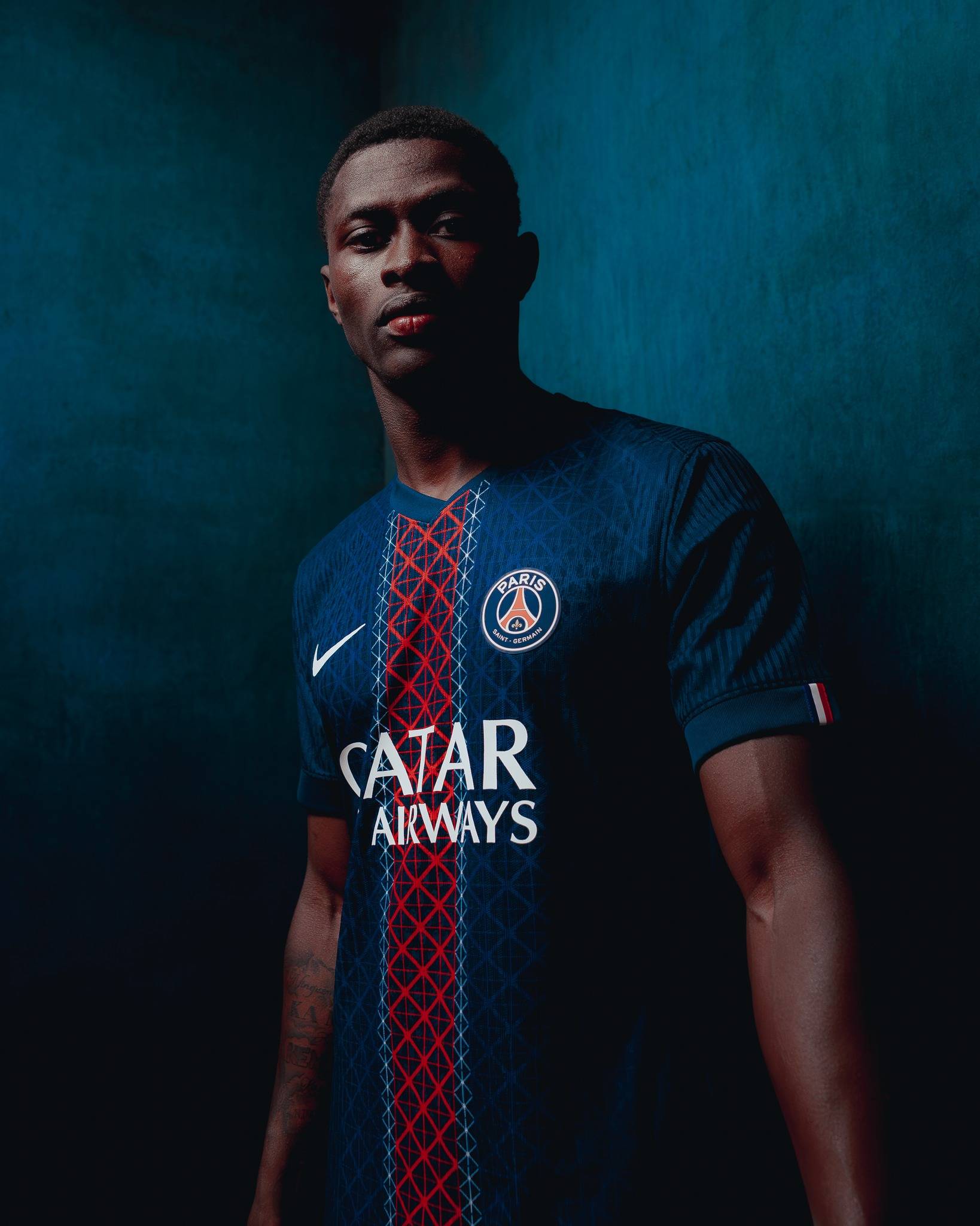 本赛季至今五大联赛成功过人榜：亚马尔69次居首，库杜斯第二（本季五大联赛成功过人榜：亚马尔69次高居榜首，库杜斯排名第二）