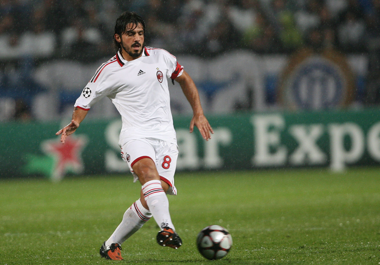 禁区爆射破门，39岁胡尔克达成生涯500球里程碑