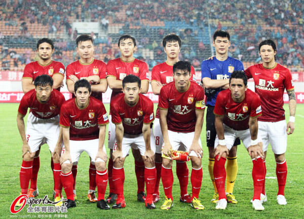 剑指三分，阿森纳晒欧冠赛前海报：萨卡单人出镜