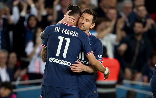 中超联赛11月最佳阵容出炉：法比奥、吴曦、王燊超领衔（中超11月最佳阵容揭晓：法比奥、吴曦、王燊超领衔）