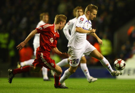 官方：足协杯决赛将于11月6日10：58开票，最低票价180元（足协杯决赛门票将于11月6日10：58开售，起价180元）