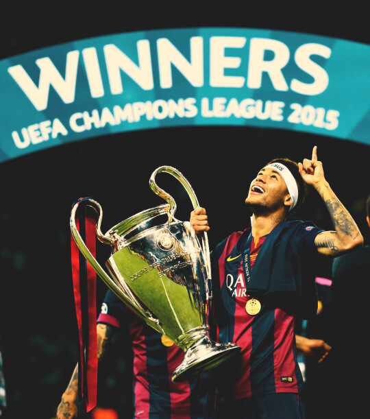 足球国足替补席贡献大，两人替补破门（国足板凳深度显威，两名替补联袂破门）