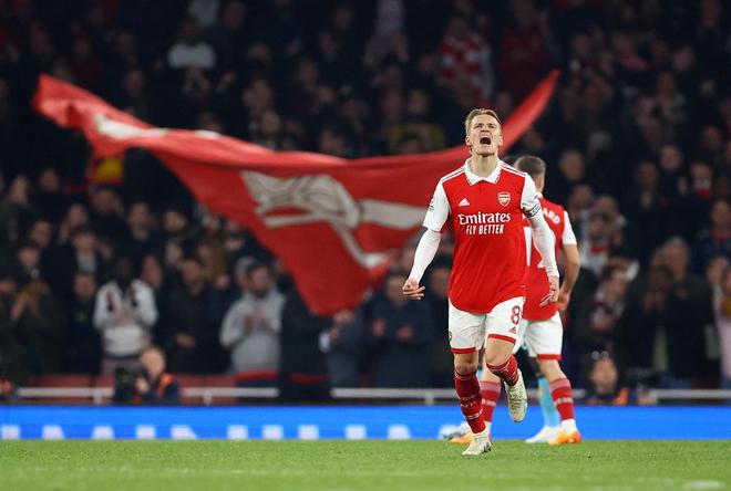 苏州队寇程：李玮锋教练要求很严格，没收了球迷送我的薯片